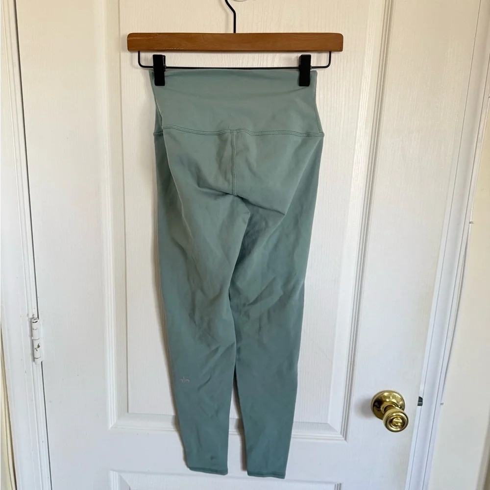 Alo Yoga 7/8 High-Waist Airlift Legging Green